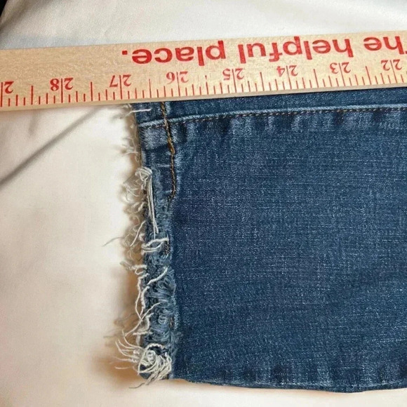 Judy Blue Boyfriend Fit Size 1|25 Distressed Jeans Denim Casual Festival Rodeo C - Picture 9 of 15